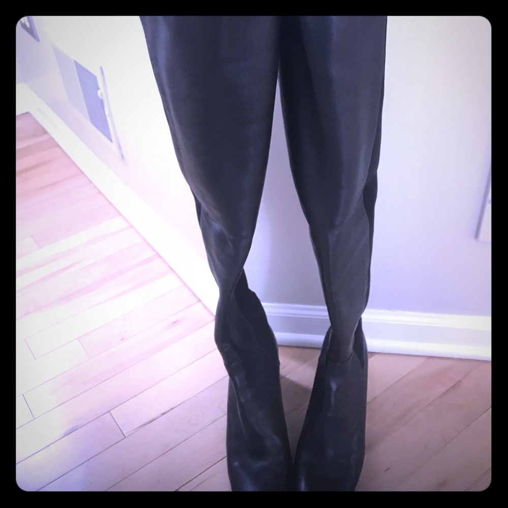 Stuart Weitzman boots excellent condition 10 M
